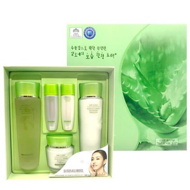 3W Clinic Набор для ухода за кожей с Алоэ Aloe Full Water Activating Skin 3 Kit Set
3W Clinic Набор для ухода за кожей с Алоэ Aloe Full Water Activating Skin 3 Kit Set